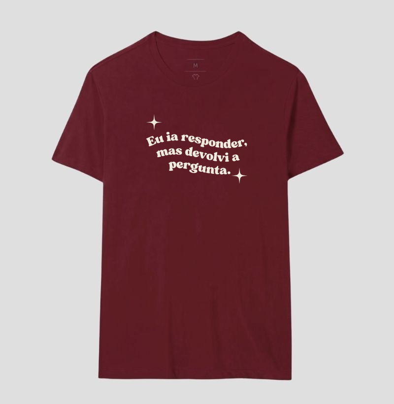 Camiseta Devolvi a Pergunta | Manejo Clínico & Humor Retro