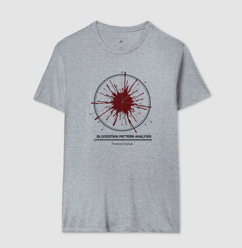 Camiseta Perícia Forense - Diagrama Direcional de Sangue (BPA) | Coleção True Crime