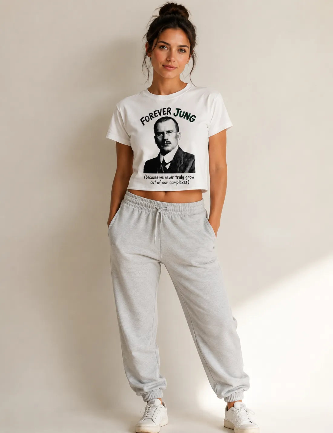 Camiseta Cropped Psicanalítica Carl Jung - Forever Jung (Complexes) | Retrô Noir