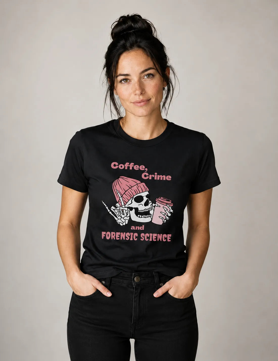 Camiseta "Coffee, Crime & Forensic Science" | A Tríade da Sobrevivência