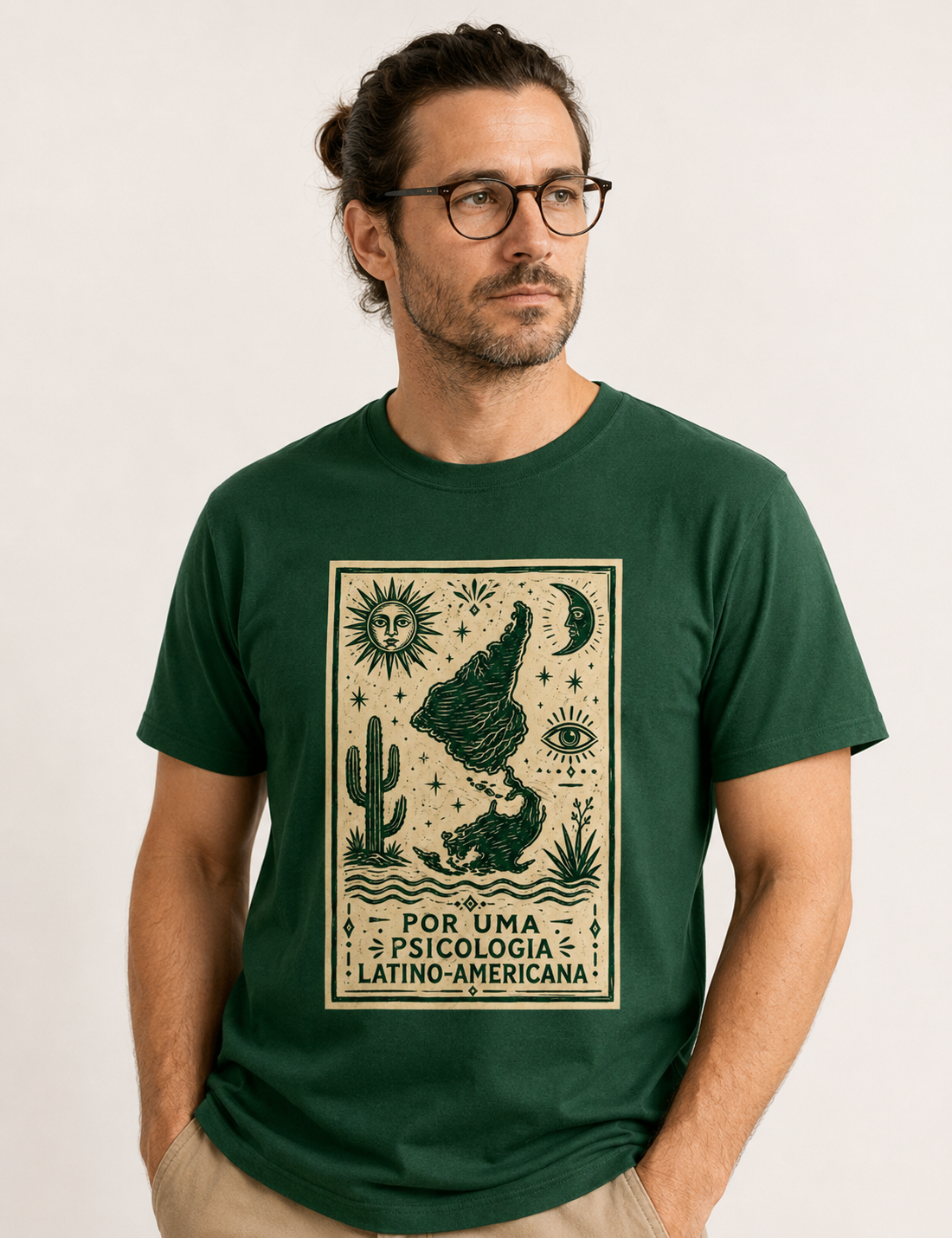 Camiseta "Por uma Psicologia Latino-Americana" | Raízes e Xilogravura