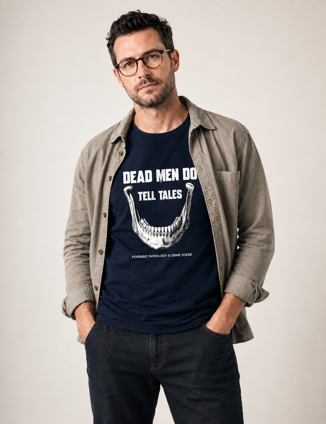 Camiseta Dead Men Do Tell Tales | Forensic Pathology & Crime Scene