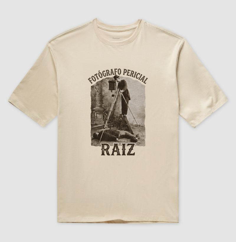 Camiseta Oversized "Fotógrafo Pericial Raiz" | Homenagem Vintage